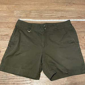 Lauren Ralph Lauren Green shorts size 14 womens‎